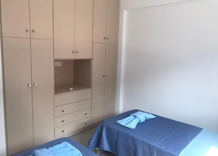 Aegean Mirror, Andros Daire