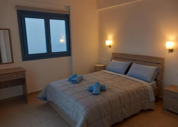 Aegean Mirror, Andros