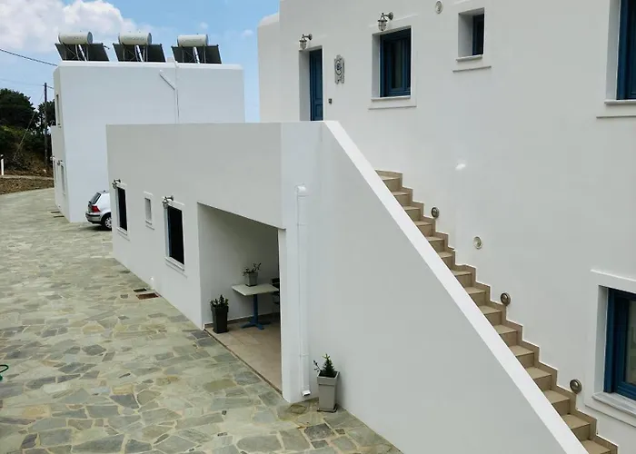 Daire Aegean Mirror, Andros