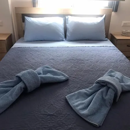 Aegean Mirror, Andros Appartement *