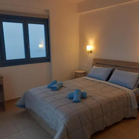 Aegean Mirror, Andros