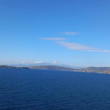 Διαμέρισμα Aegean Mirror, Andros