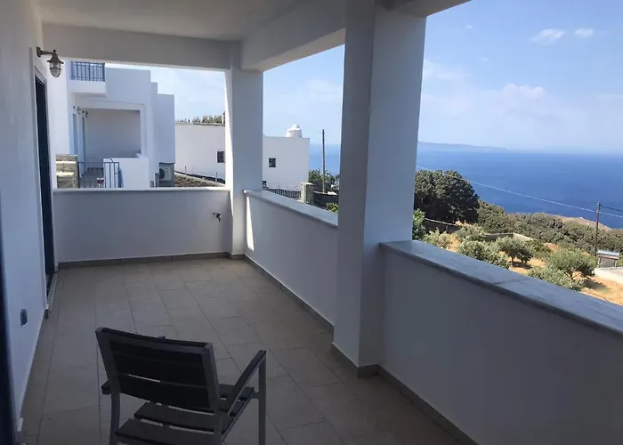 Aegean Mirror, Andros