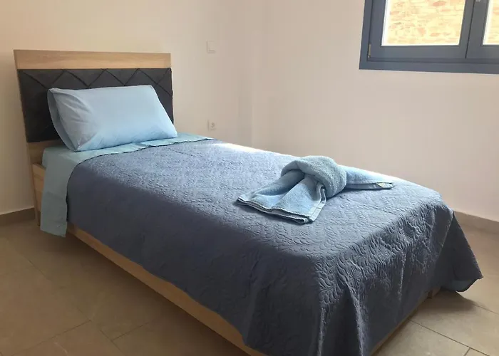 Aegean Mirror, Andros