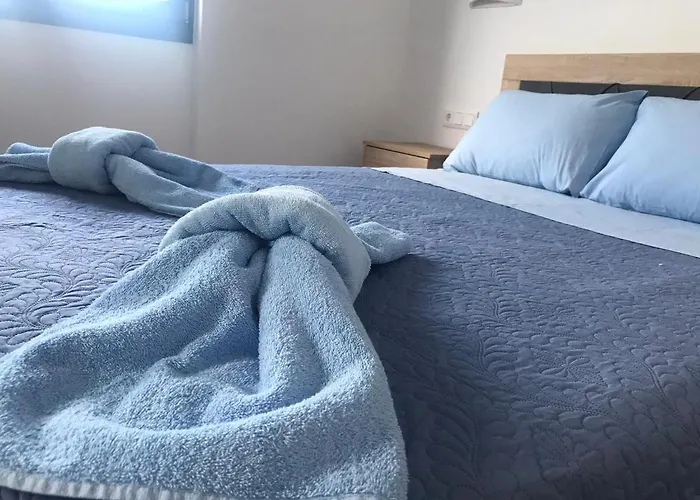 Aegean Mirror, Andros Aprovaton